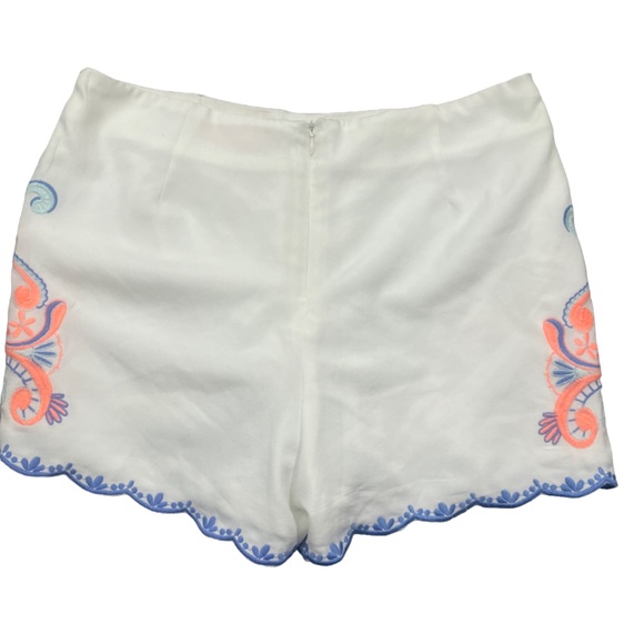 Lulu Mari Large White Embroidered Lined‎ Shorts - Picture 5 of 5
